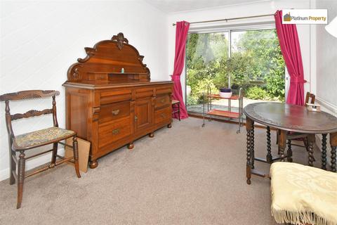 6 Chartley Close, Blythe Bridge, Stoke-on-trent, ST11 9LF