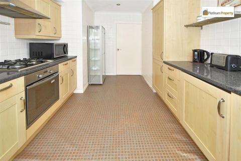 6 Chartley Close, Blythe Bridge, Stoke-on-trent, ST11 9LF