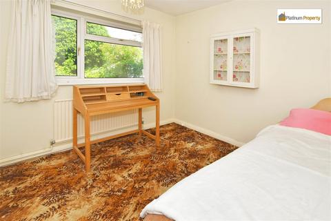 6 Chartley Close, Blythe Bridge, Stoke-on-trent, ST11 9LF