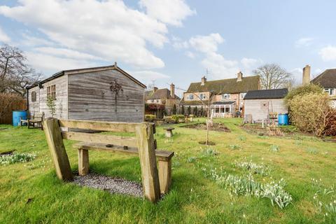 3 bedroom semi-detached house for sale, The Street, Brook, Ashford TN25