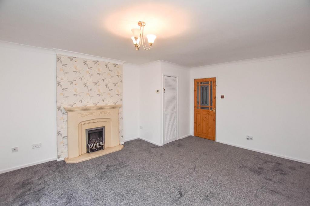 Tudor Grove, Winstanley, Wigan, WN3 6TL 3 bed semidetached house to