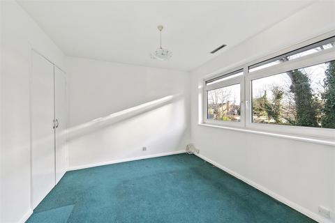 3 bedroom semi-detached house for sale, Connaught Road, Teddington