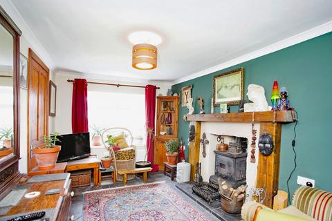 2 bedroom cottage for sale - Llanfabon Road, Treharris CF46