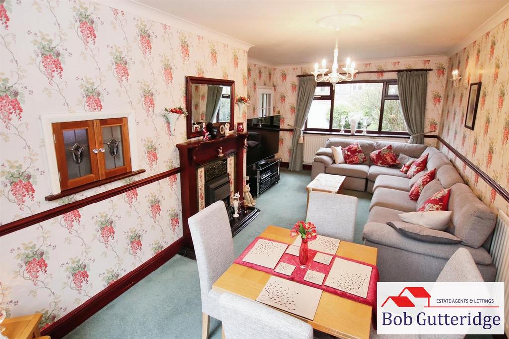 Through lounge / dining room