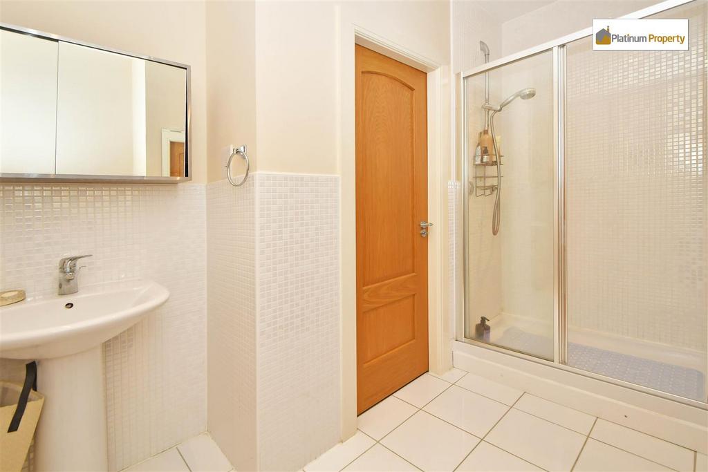 JACK & JILL EN-SUITE