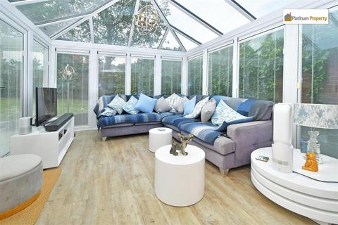 58 Tarragon Drive, Stoke-on-trent, ST3 7YE