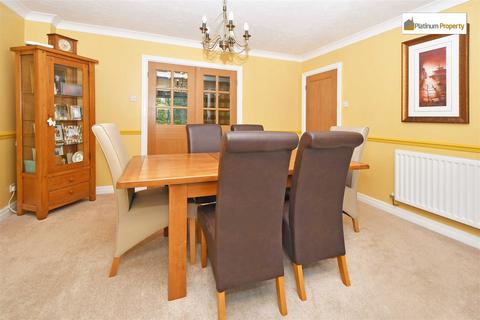 58 Tarragon Drive, Stoke-on-trent, ST3 7YE