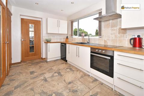 12 Blacklake Drive, Stoke-on-trent, ST3 7JL