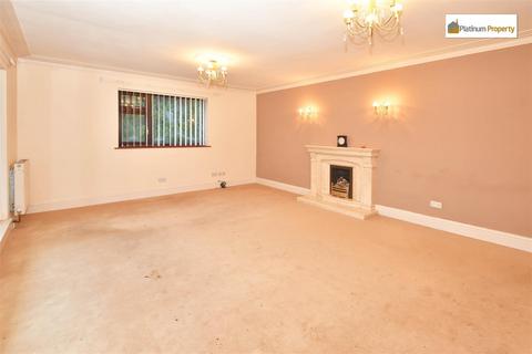 Saverley Common Lane, Rough Close, Stoke-on-trent, ST3 7PE