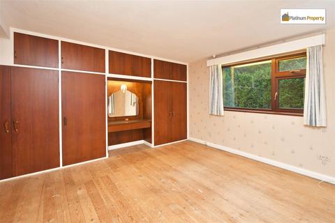 Saverley Common Lane, Rough Close, Stoke-on-trent, ST3 7PE