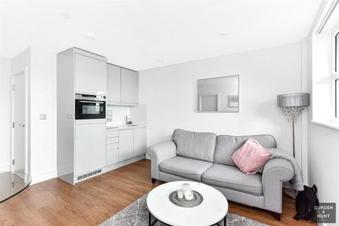 1 bedroom apartment for sale, London Road, Romford, RM7