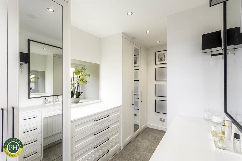 Bedroom 3/dressing room
