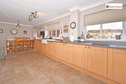 5 bedroom detached house for sale, Charlestown Grove, Stoke-On-Trent ST3