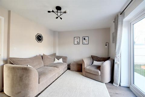 28 Padley Close, Bulwell, Nottingham, NG6 9ND