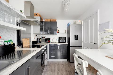 28 Padley Close, Bulwell, Nottingham, NG6 9ND