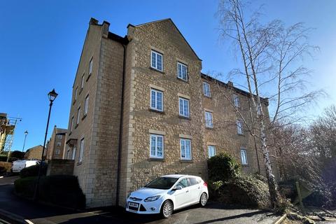 2 bedroom flat for sale, Flowers Yard, Chippenham