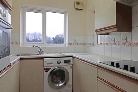 2 bedroom flat for sale, Mill Lane, Merstham, Redhill