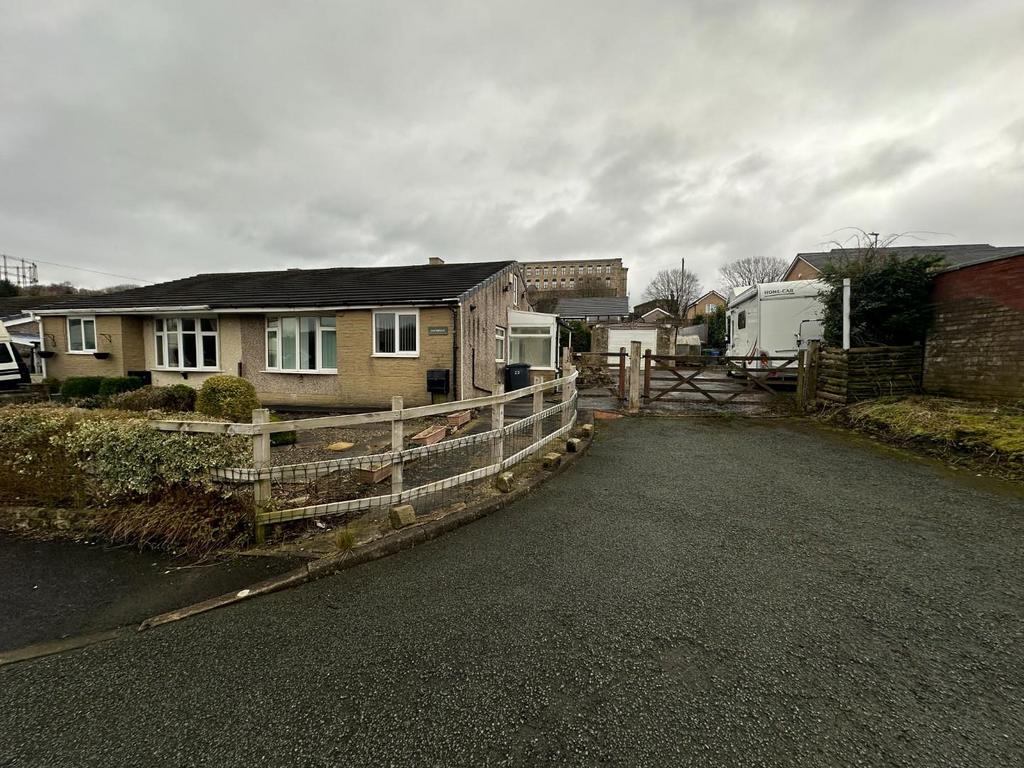 Chatburn Park Avenue, Brierfield, Nelson 2 bed semidetached bungalow