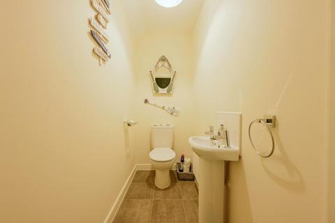 8 Brooklime Way, Tamworth, B79 0FD
