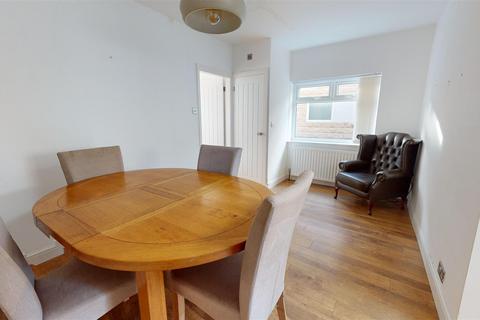 30 Low Ash Crescent, Shipley, BD18 1JB