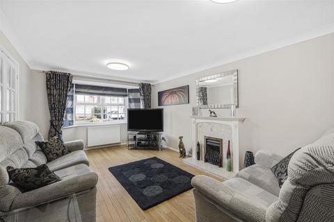 9 Skiver Close, Sawston, Cambridge, CB22 3UN