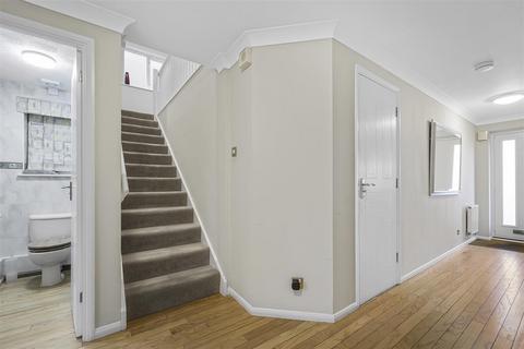 9 Skiver Close, Sawston, Cambridge, CB22 3UN