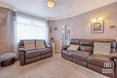 3 bedroom terraced house for sale, Burrow Road, Chigwell