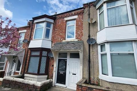 3 bedroom flat to rent, Hyde Street, South Shields