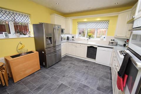 4 bedroom detached house for sale, Marsham Road, Westhoughton, Bolton