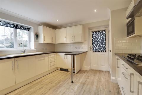 4 bedroom detached house for sale, Northfield Close, Anlaby, Hull