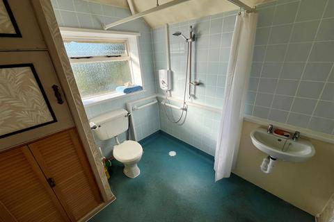 119 Stroud Road, Shirley, Solihull, B90 2JX