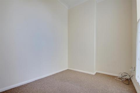 1 bedroom flat for sale, South Street, Tarring, Worthing