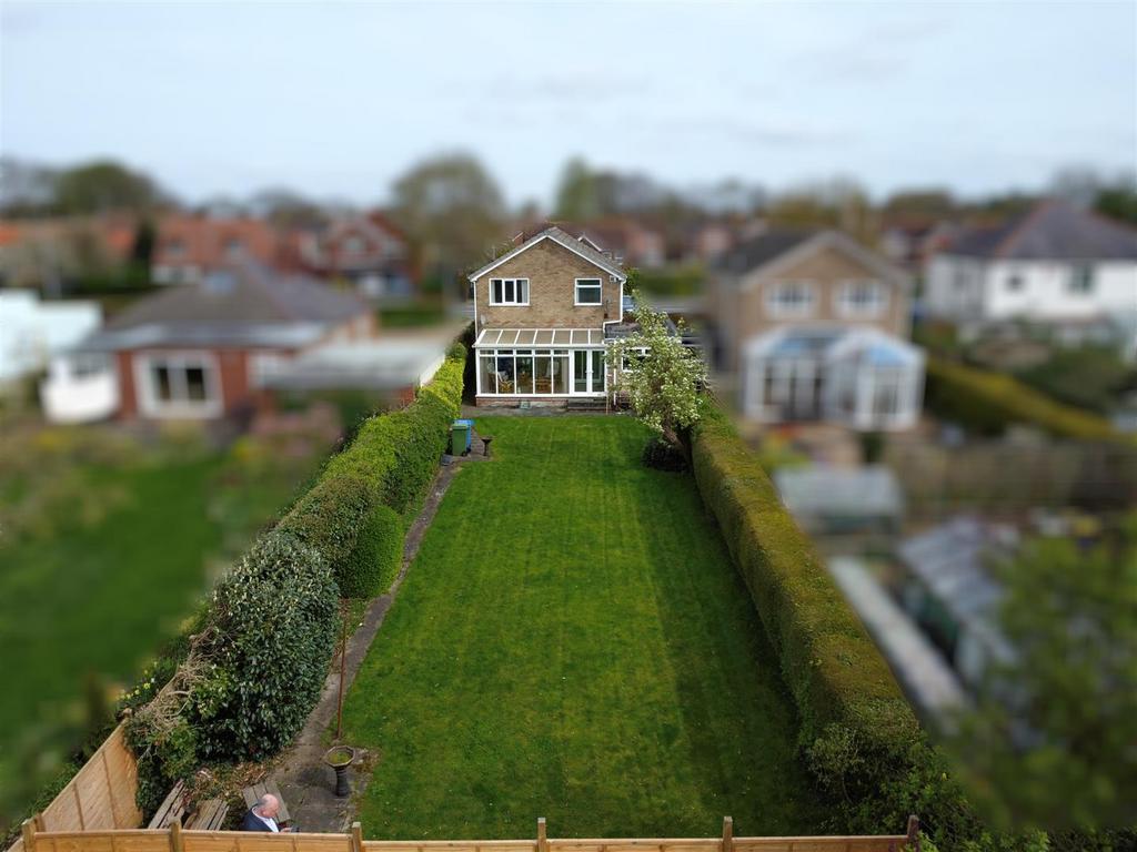Main Street, Leconfield, Beverley 3 bed link detached house for sale £259,950
