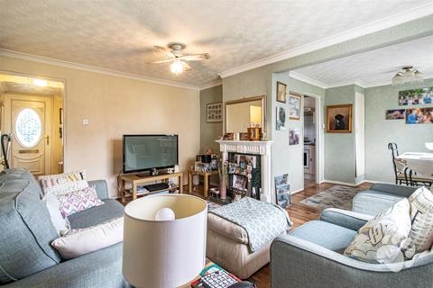 2 bedroom terraced house for sale - Quilters Straight, Basildon SS14