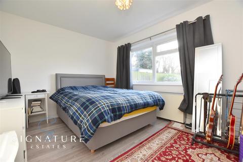 1 bedroom maisonette for sale, Castano Court Abbots Langley Hertfordshire