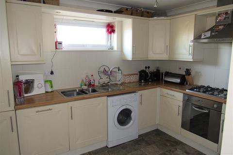 2 bedroom house to rent, Lower Herne Road, Herne Bay