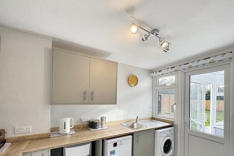 60 Blackdown Avenue, Rushmere St Andrew, Ipswich, IP5 1AY