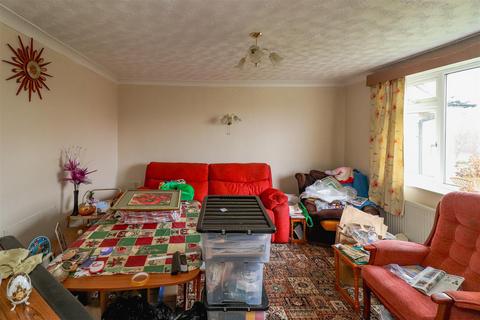 3 bedroom detached bungalow for sale - Highlands Road, Hadleigh, Ipswich