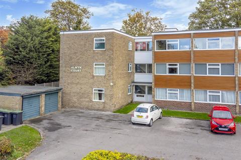 1 bedroom flat for sale, Alwyn Court, Beeston, Nottingham