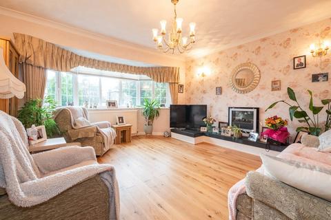 2 bedroom detached bungalow for sale, Davyhulme Road, Davyhulme, Manchester, M41