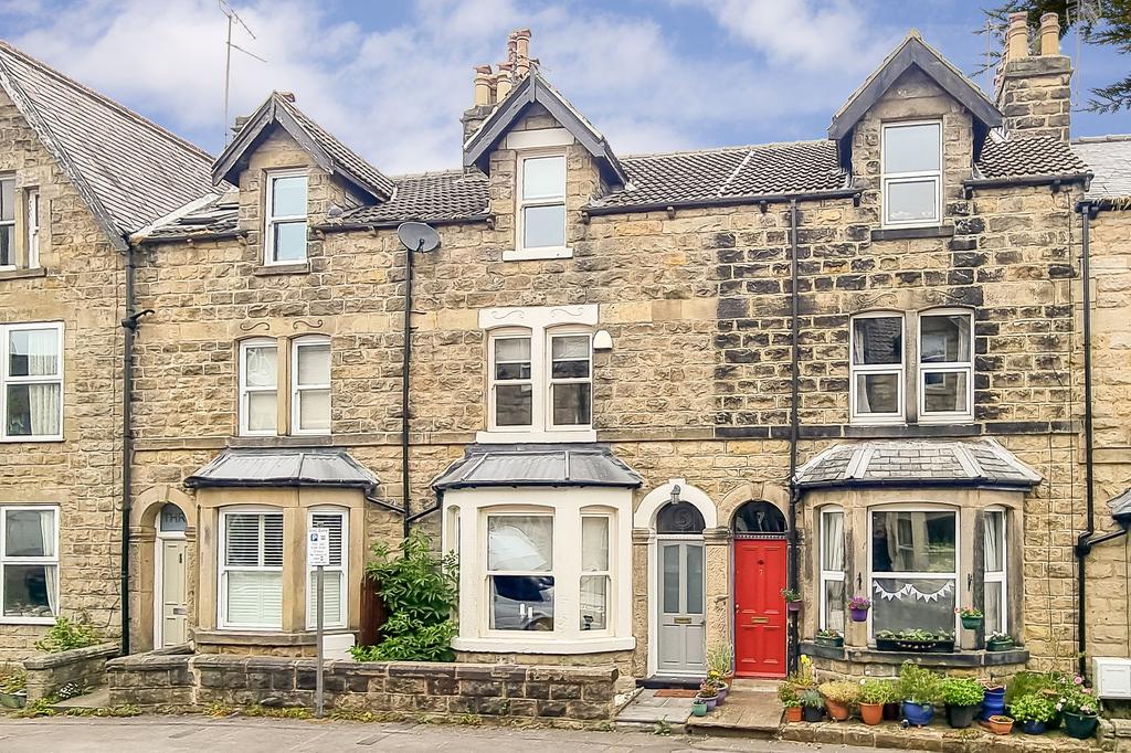 Valley Road, Harrogate, HG2 3 bed terraced house for sale £475,000