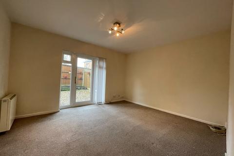 2 bedroom flat to rent, Egerton Park, Wirral CH42