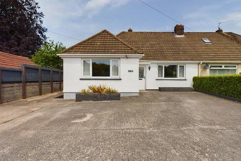 2 bedroom semi-detached bungalow for sale, Manor Close, Whitchurch , Cardiff. CF14