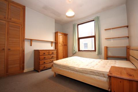 4 bedroom terraced house to rent, Great Avenham Street, Preston PR1