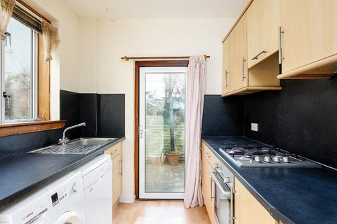5 bedroom semi-detached house to rent, Silverknowes Parkway, Edinburgh EH4