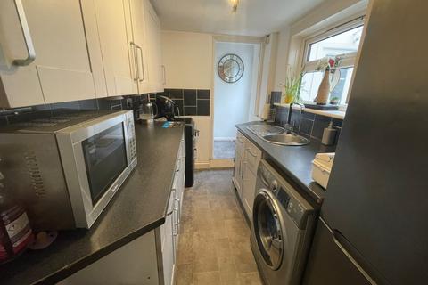 18 Hamerton Road, Northfleet, Gravesend, DA11 9DX