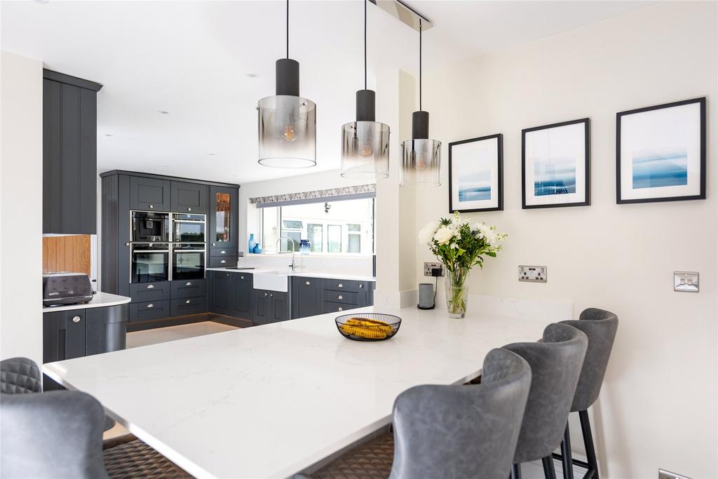 Kitchen/Breakfast