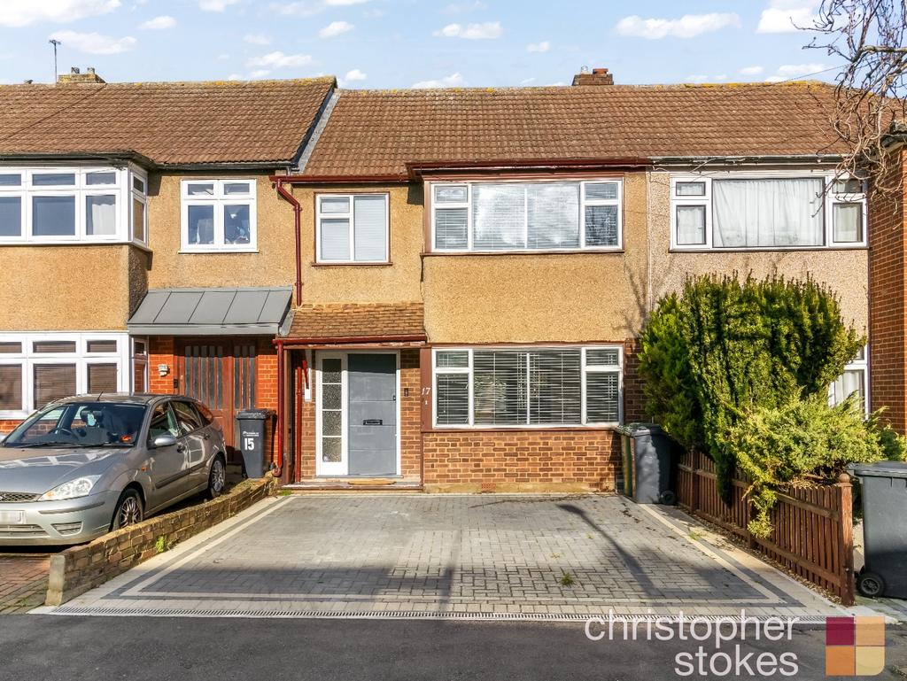 Moreton Close, Cheshunt, Waltham... 3 bed terraced house £465,000