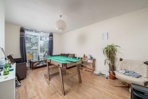 4 bedroom flat for sale, Gillies House, NW6