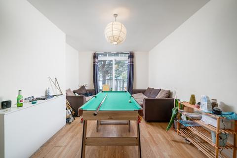 4 bedroom flat for sale, Gillies House, NW6